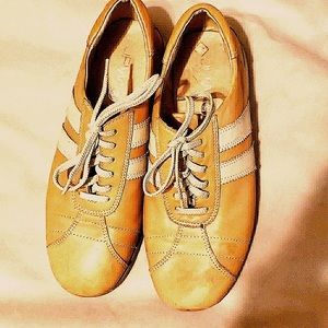 JPW Tan Leather Sneakers Sz 8